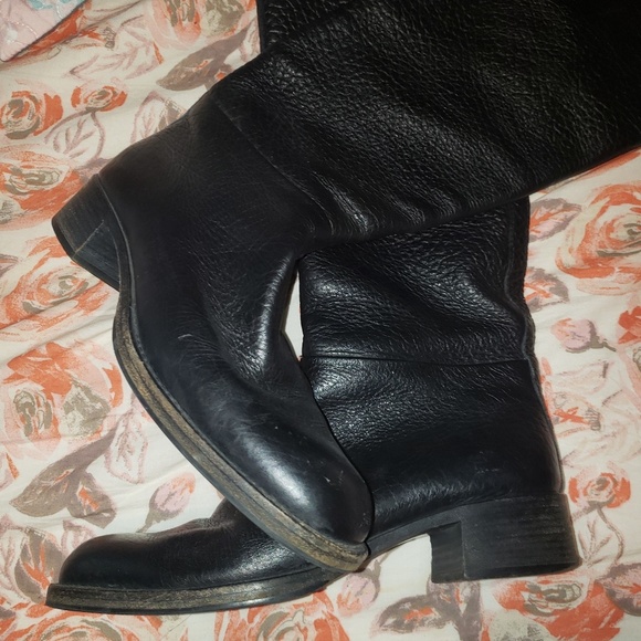 Prada equestrian boots - Picture 4 of 4